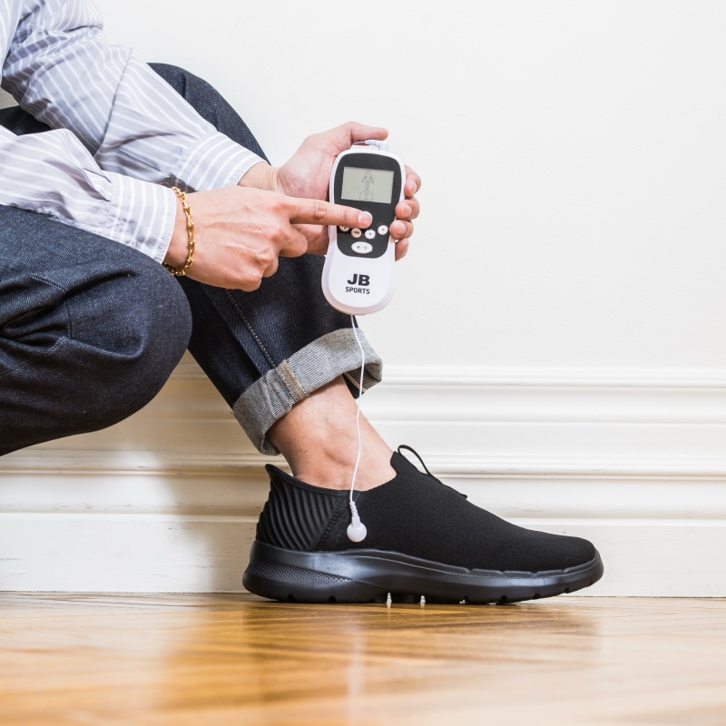 RE:BOOST」EMSにより健康をサポートする革新的シューズ発売！ | 足壺健