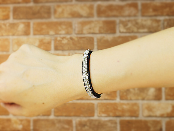 50％OFF 定価 7500円 B級品アウトレット] サーミブレスレット｜北欧