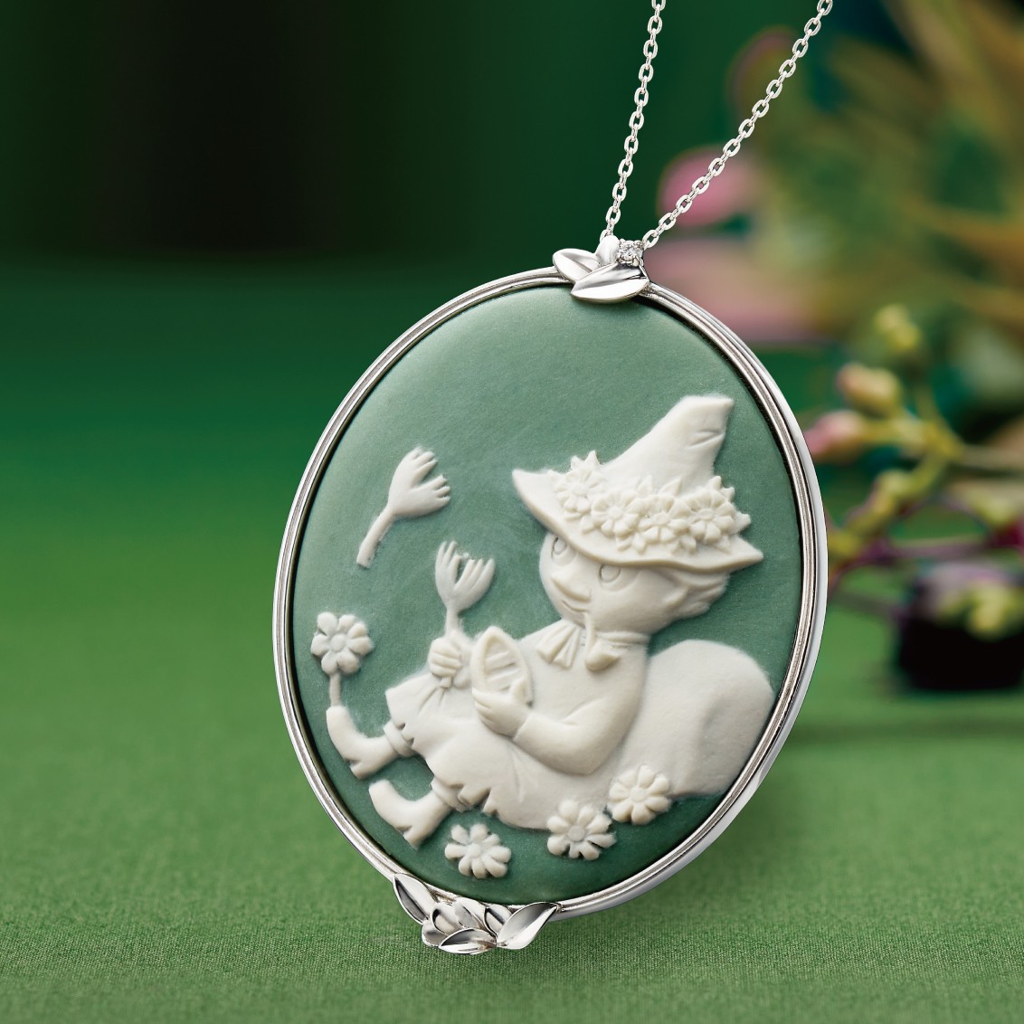 磁器カメオペンダント＜しあわせのムーミン谷＞ リトルミイと