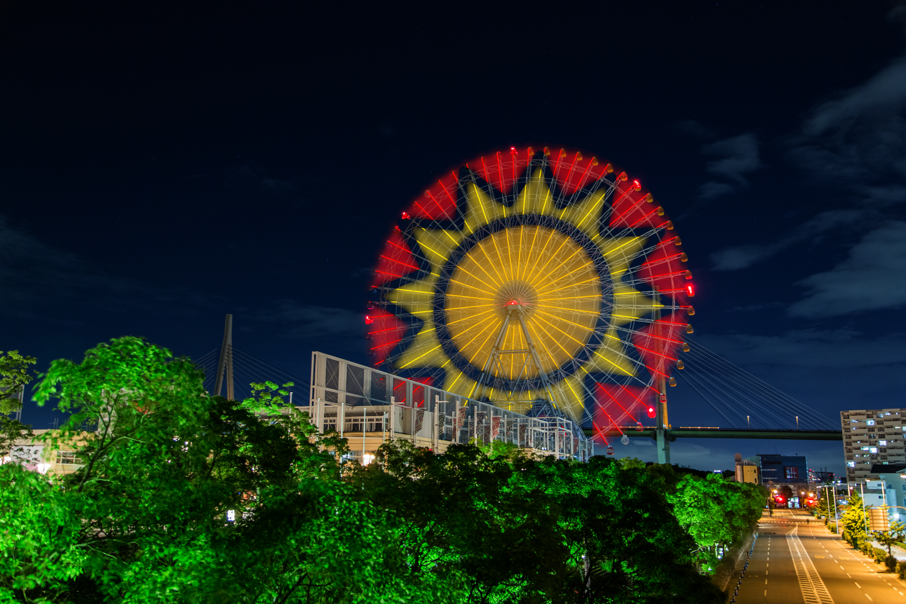 大阪『天保山大観覧車』、世界初手法のライトアップリニューアル完成