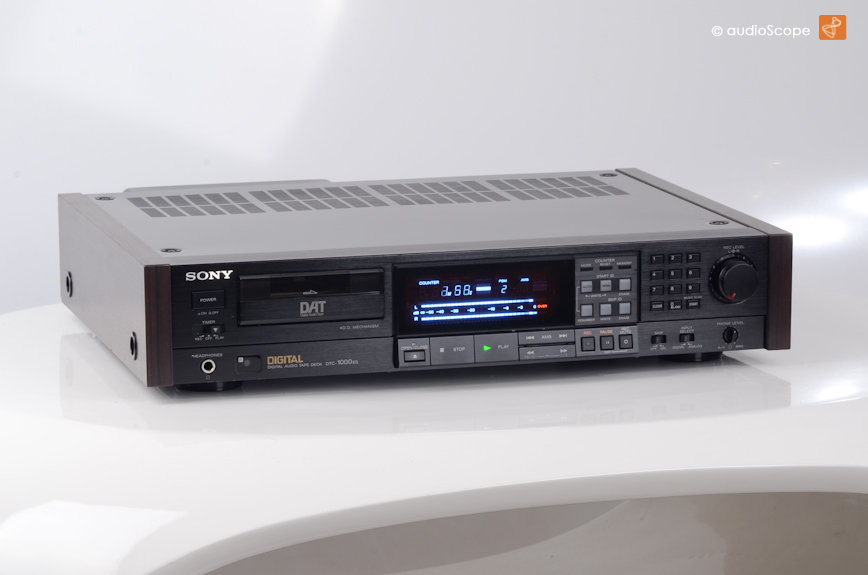 Sony DTC-1000ES, perfect for sale.