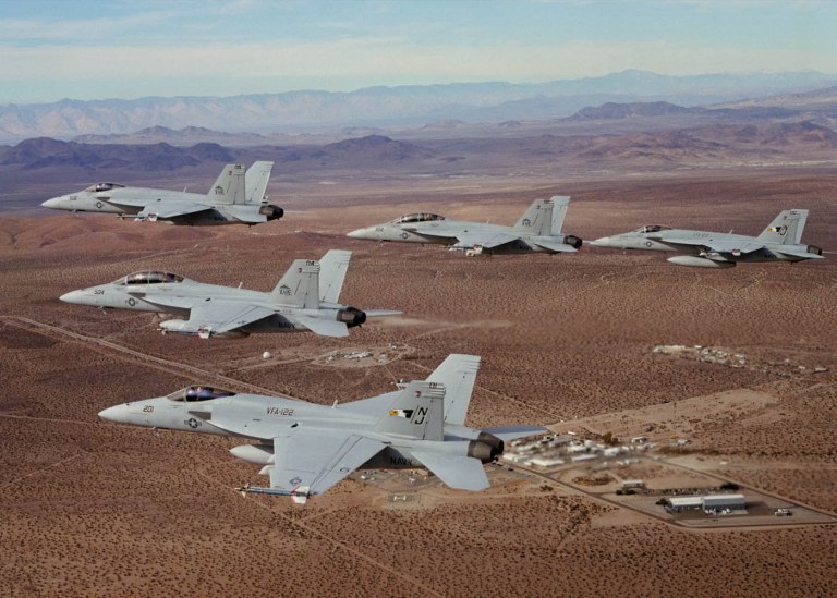 航空機・ヘリコプター 73 HerpaBoeing F/A-18F Super Hornet 航空機