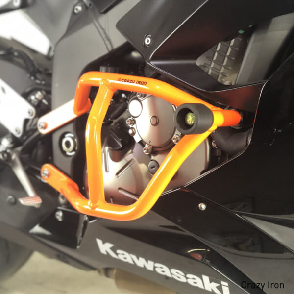 ZX6R (13-22) 車両をしっかり保護できるエンジンガード｜AxxL