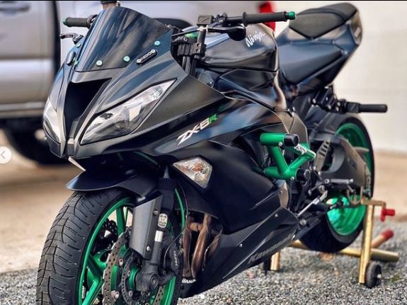 ZX-6R (13-23) デザインが美しいIMPAKTECH製 レースアーマー｜AxxL