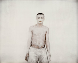 Antoine d'Agata / アントワーヌ・ダガタ 写真集のご紹介 - NEWS