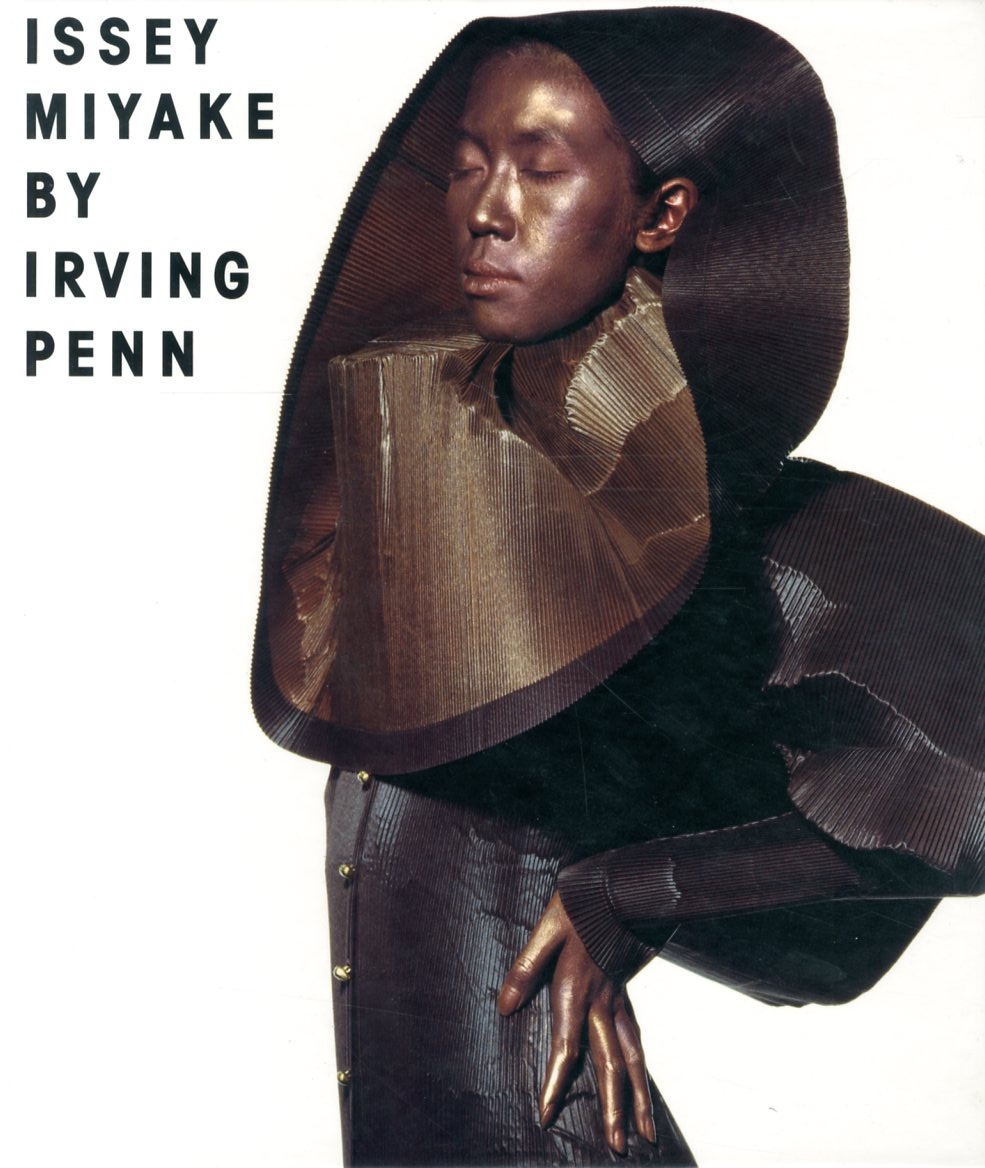 ISSEY MIYAKE BY IRVING PENN / Author: Issey Miyake Photo: Irving