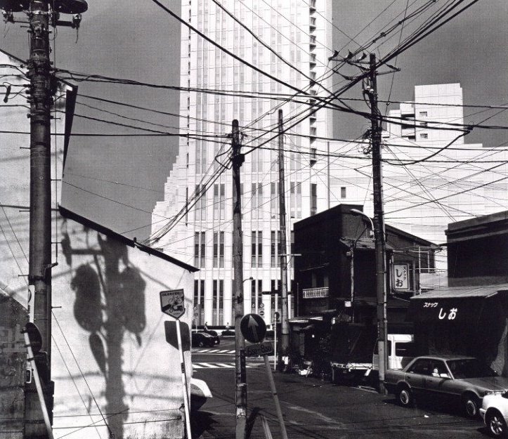 SPIDER'S STRATEGY / 写真：金村修 | 小宮山書店 KOMIYAMA TOKYO