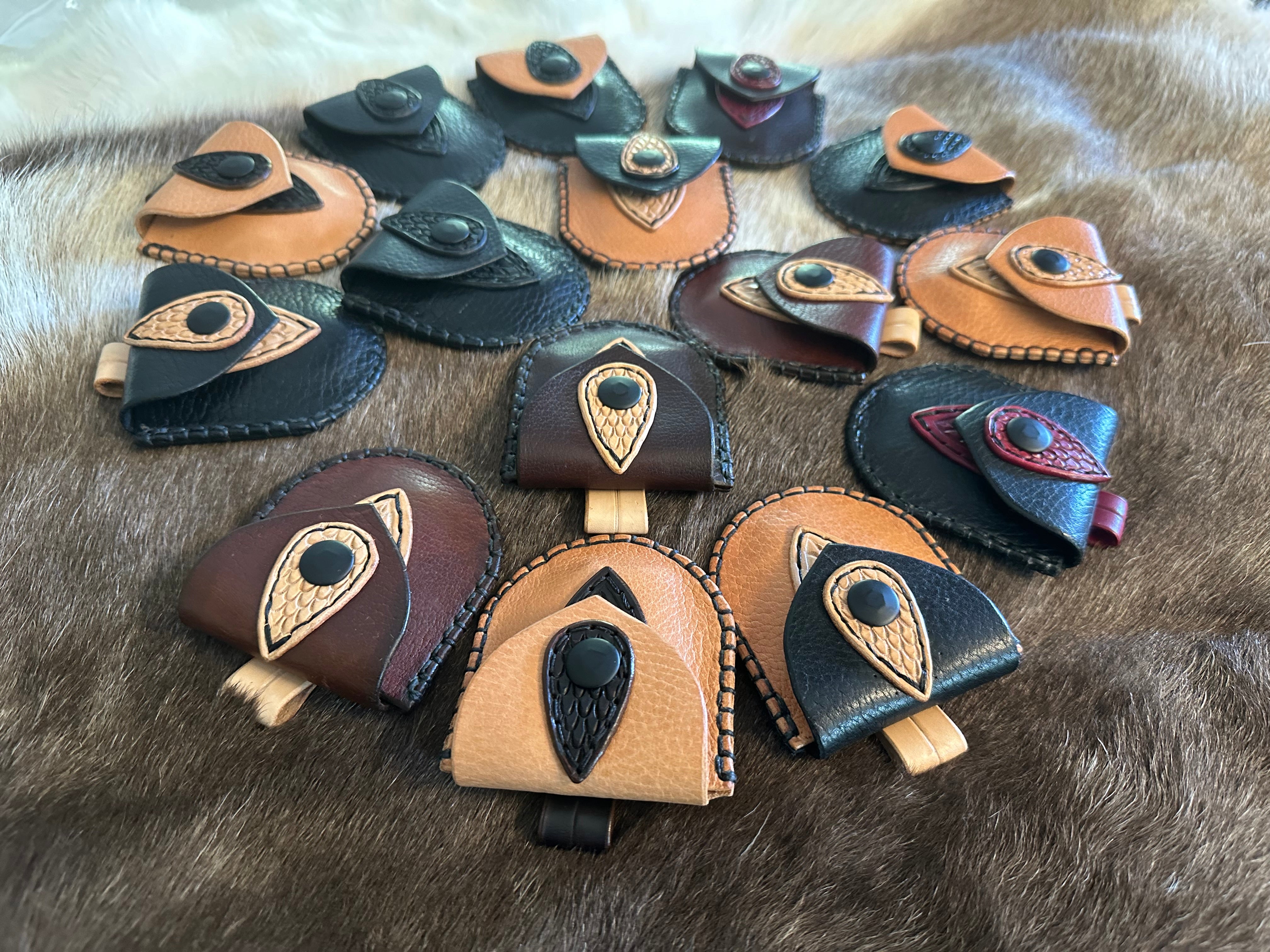 Limited Edition Variant Nipper Neck Pouch – Boreal Row