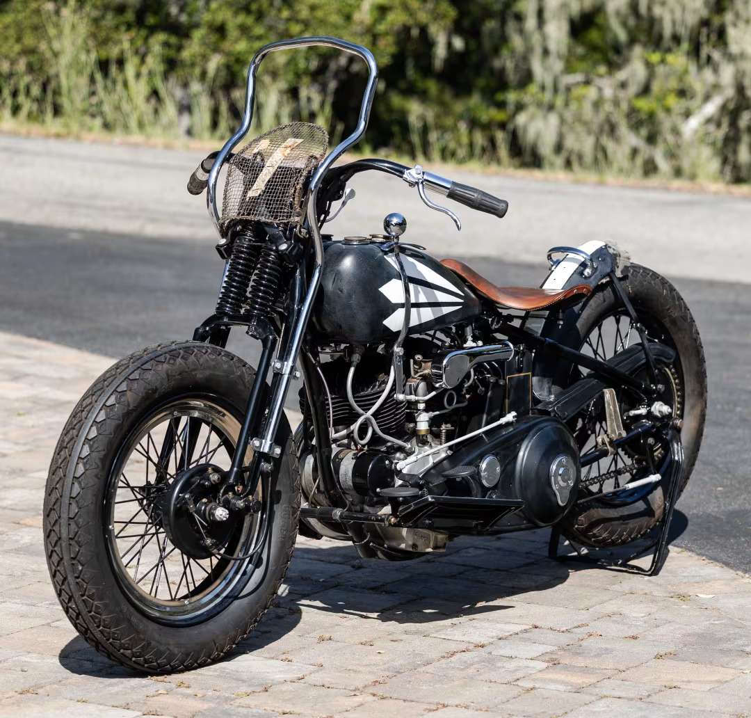 Hell Rider: A Daredevil's 1932 Harley-Davidson VL! – BikeBound