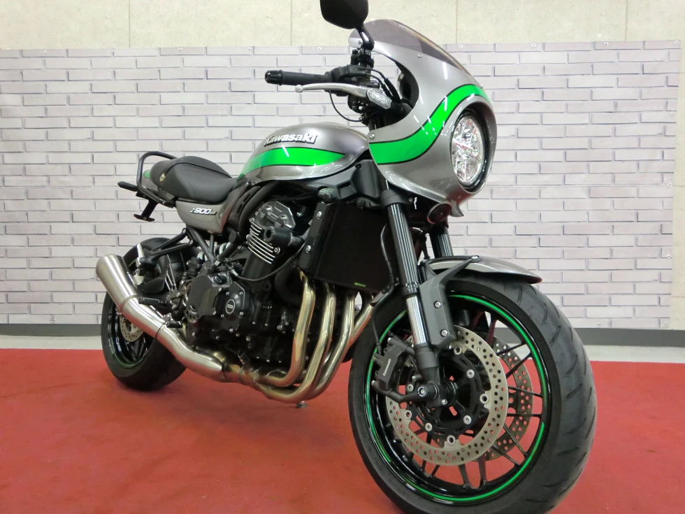 バイク館武蔵村山店 新入荷情報！重厚感溢れるクルーザー！［スズキ