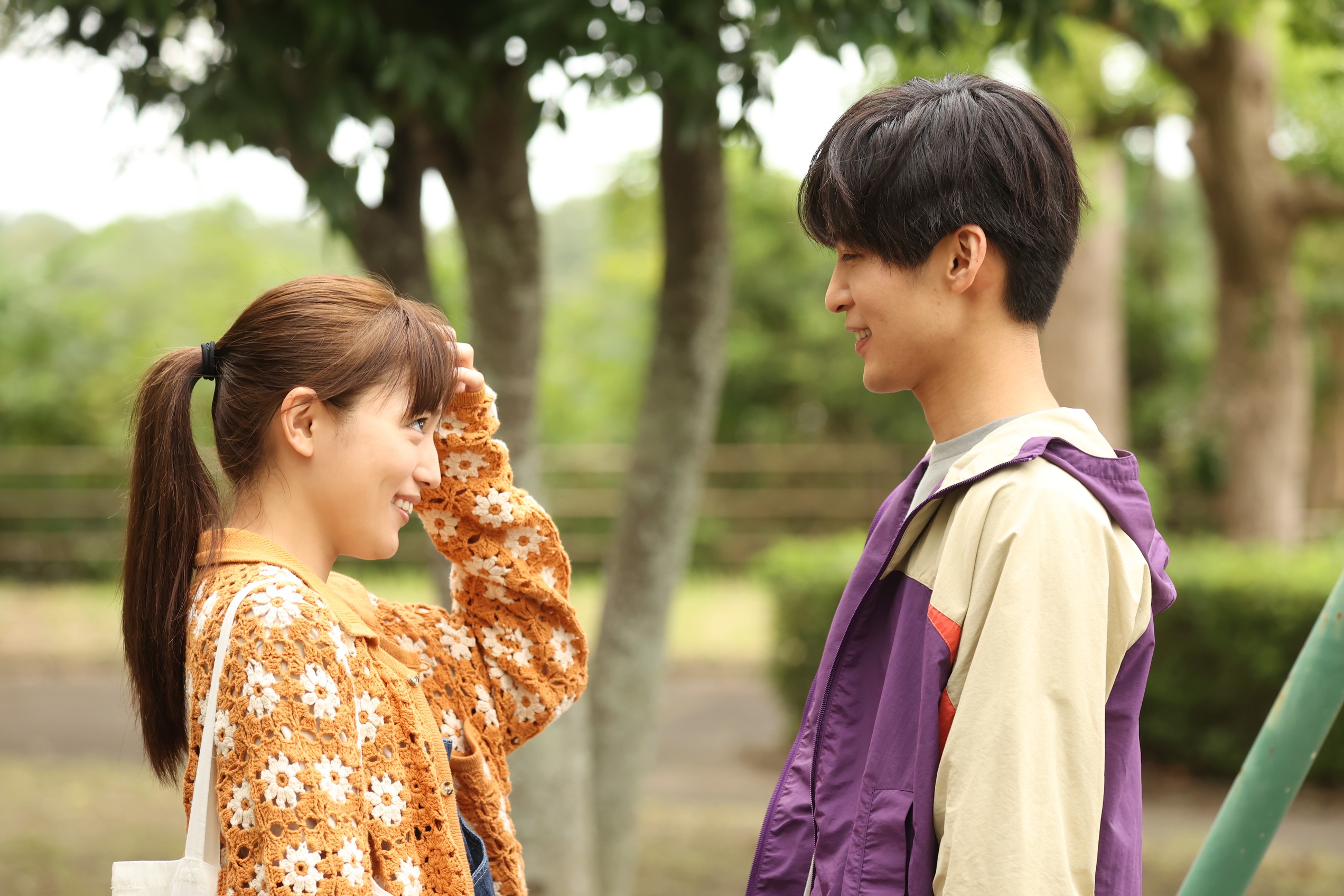 silent」“紬”川口春奈と“想”目黒蓮のカフェシ－ンに反響 「2人の