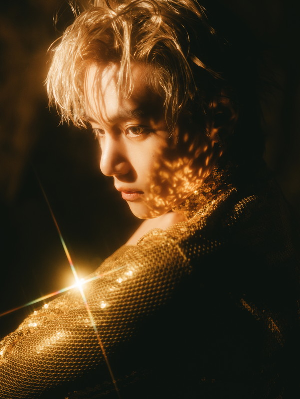 BTSのV、洞窟で撮影された「Love Me Again」＆日常を描いた「Rainy