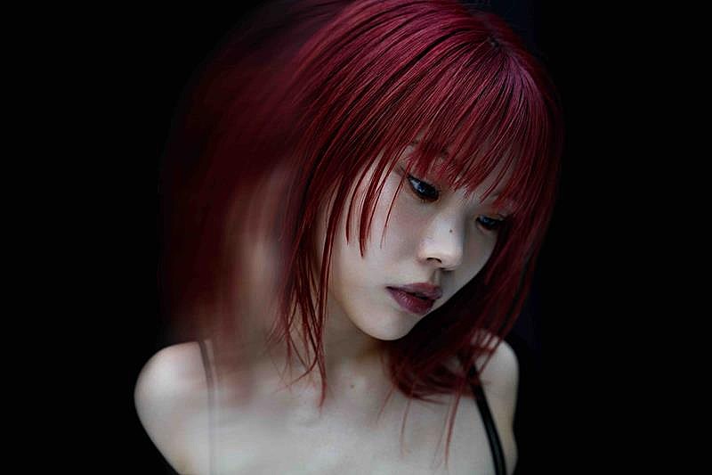 アイナ・ジ・エンド、写真展会場限定予約販売アナログレコード詳細決定