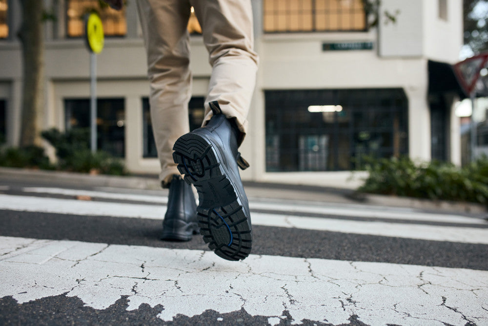 Black Premium Leather Chelsea Boots, Men's Lug 2240 - Blundstone