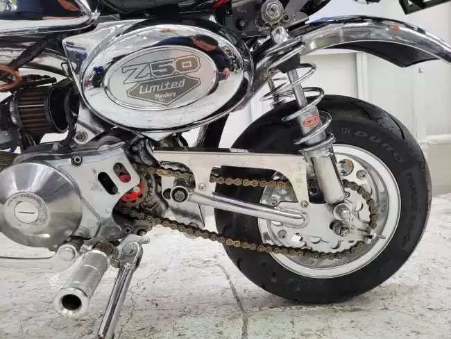 ホンダ モンキー Z50J 50㏄ キャブ シルバーメッキ 2004年式在庫一覧