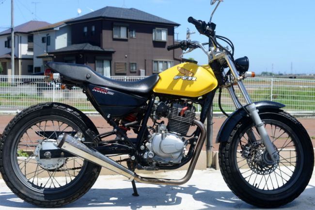 バブル在庫一覧/MC34 FTR223！ スーパートラップマフラー！ イエロー