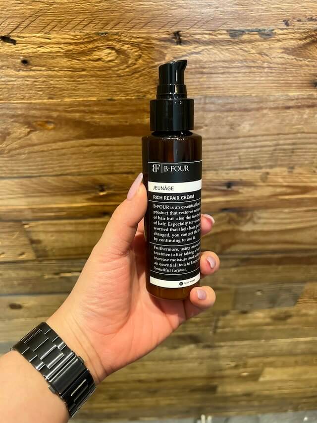 大人気のアウトバス！ビフォージュネージリペアクリームという洗い流さ