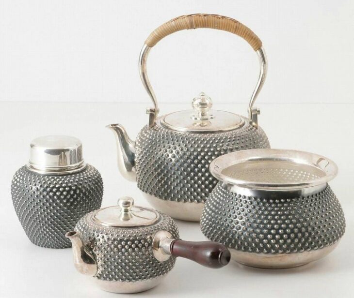 純銀製 霰 煎茶器揃 四点 銀瓶 急須 茶壺 建水 湯沸 茶入 煎茶道具