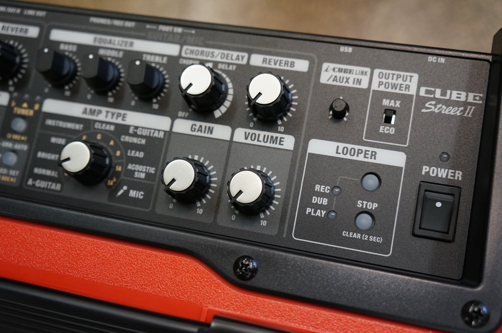 BOSS CUBE Street II 【レッド】 / 楽器屋BOW オンラインストア