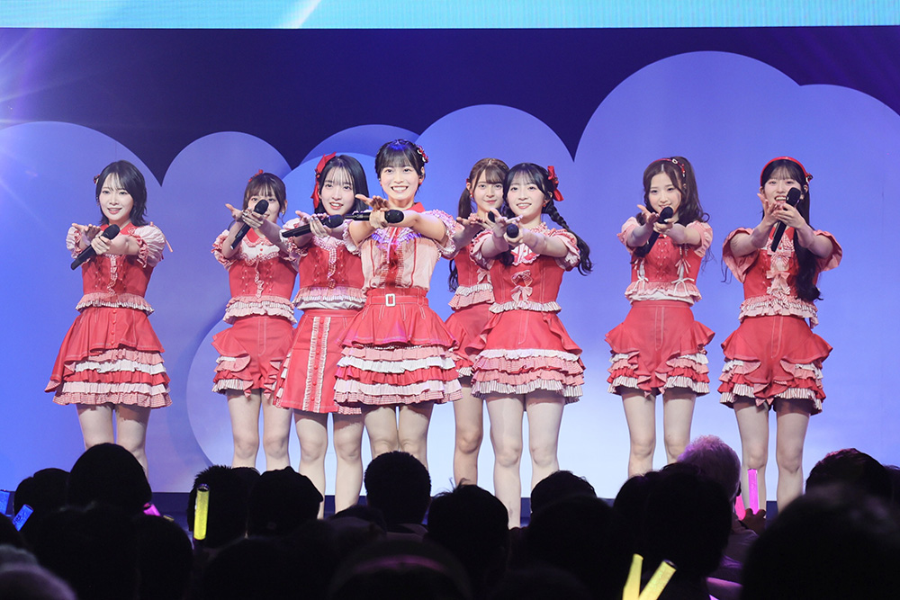 AKB48 18期生昇格記念LIVE!～青い空には 雲はひとつもない～最終公演