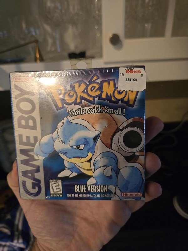 海外版『ポケモン青』を実家クローゼットから発掘したユーザー！しかも
