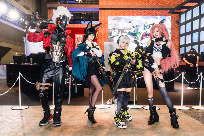 4日間追い続けたHoYoverse『ゼンレスゾーンゼロ』公式コスプレイヤー