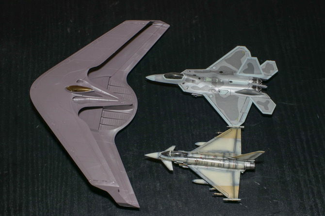 エースコンバット』コトブキヤ1/144「X-49 ナイトレーベン」プラモデル