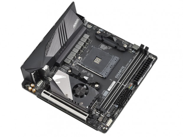 最上位モデルのDNAを受け継ぐ超小型マザー、GIGABYTE「X570 I AORUS