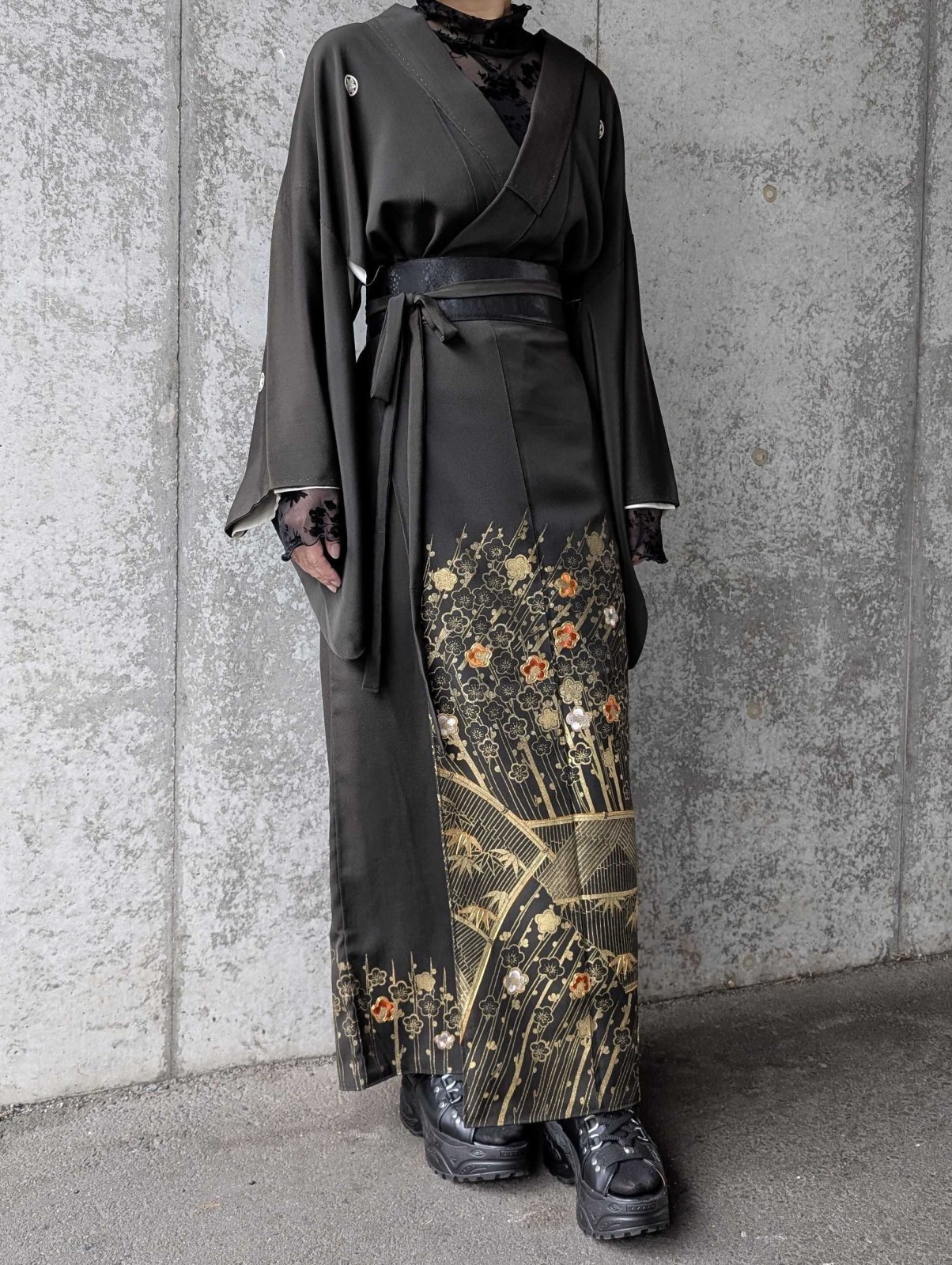 金駒×梅竹文様×黒橡色】黒留袖ラップスカートセットアップ｜着物