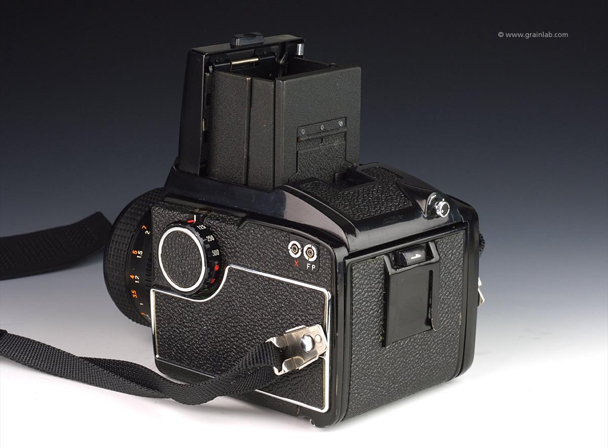 Mamiya M645 + Sekor C 80mm f/2.8 - Grainlab