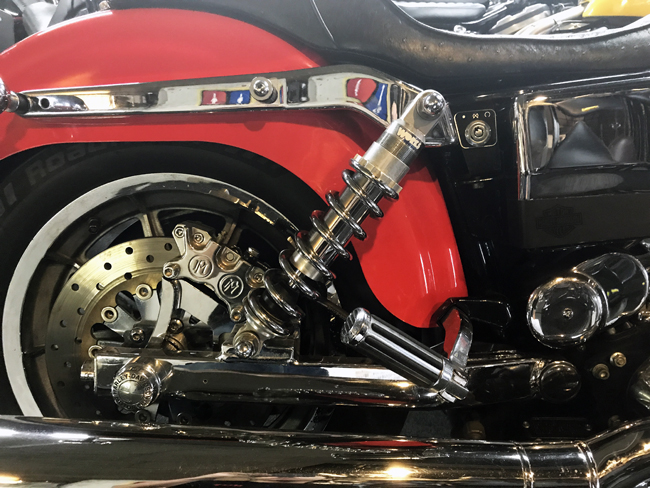 サスペンションを交換して抜群の乗り心地を手に入れよう｜ハーレー