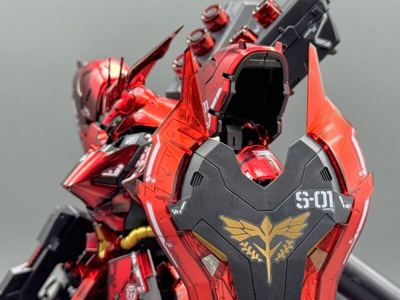 新商品紹介】「RG 1/144 ガンダムベース限定 サザビー [メカニカルコア