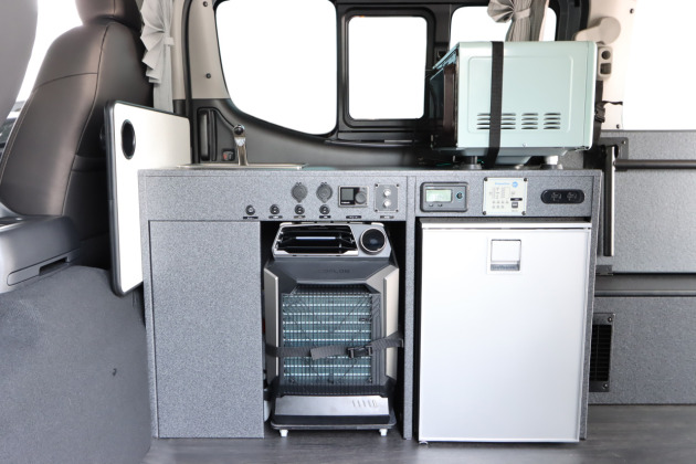 エコフローポータブルクーラーで暑い季節も安心・快適！キャラバン