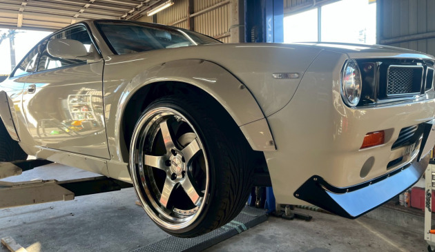 ロケットバニーボディキットが組まれたS14シルビアの車両点検と