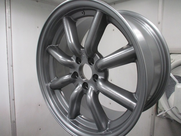 ワタナベ 17インチ 文字入れ＆ガンメタ色変え塗装｜アルミホイール修理