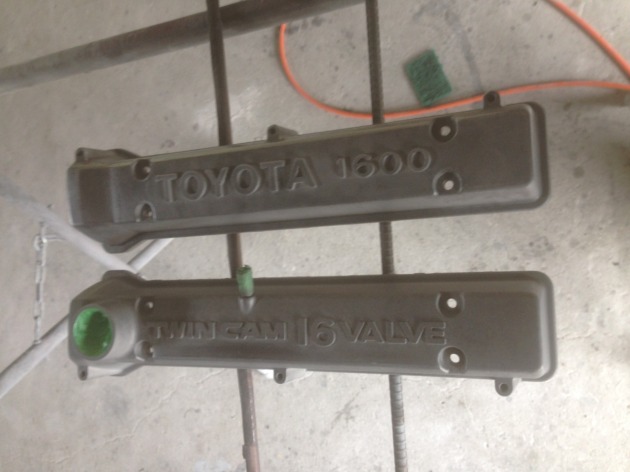 AE86 4AGエンジンヘッドカバーをクラウン純正ピンクパール塗装♫｜板金