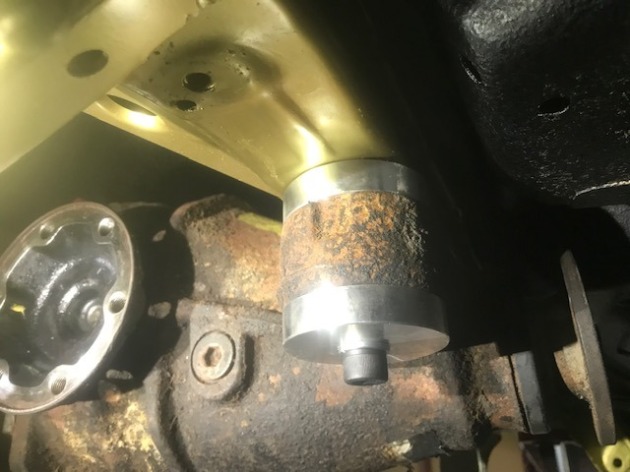 チェイサー JZX100 ヤナック デフマウントリジットカラー 取り付け