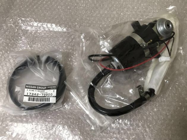 スカイライン GT-R BNR34 ニスモ フューエルポンプ交換