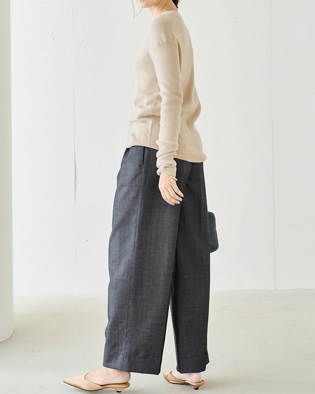 シルクカシミヤ・クルーネックセーター/DoCLASSE