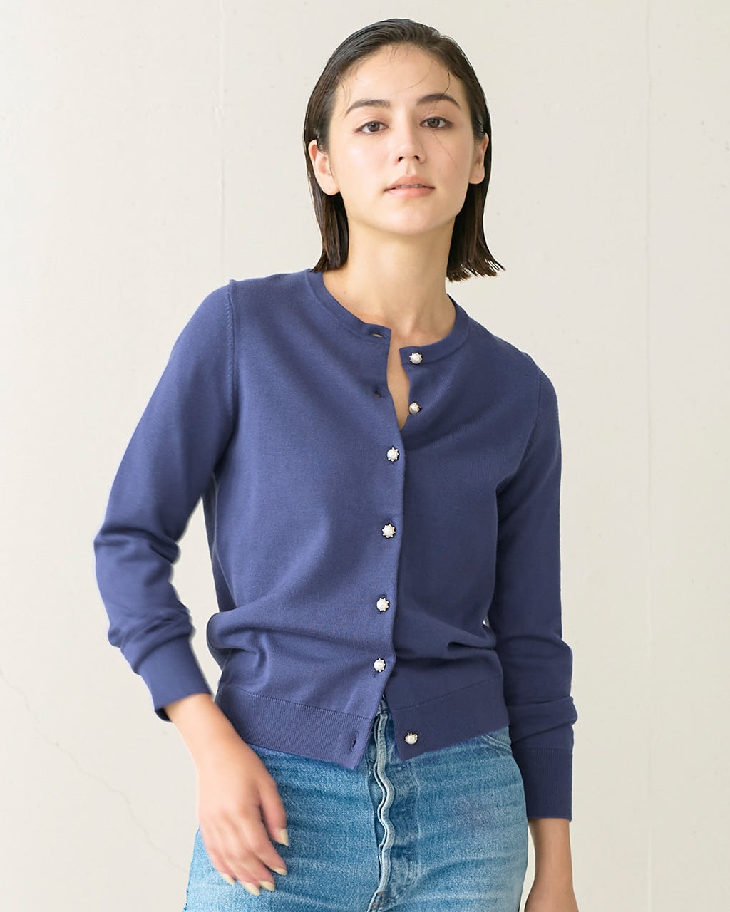 パールボタン・天竺カーディガン/DoCLASSE