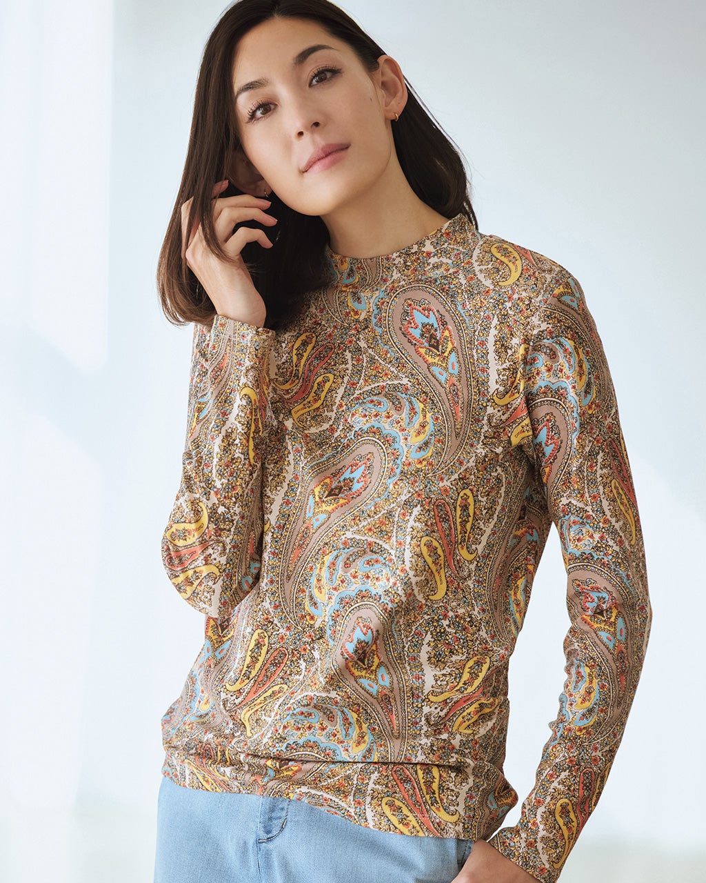 超長綿ハイネック／モダン柄/DoCLASSE