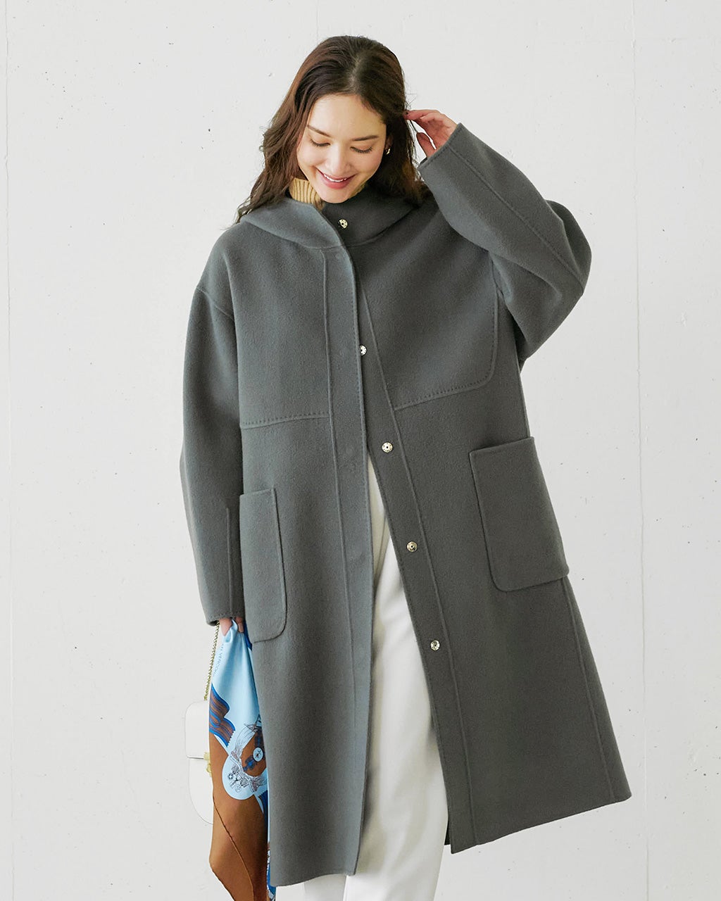 カシミヤ混ウールリバー・リバーフードコート/DoCLASSE