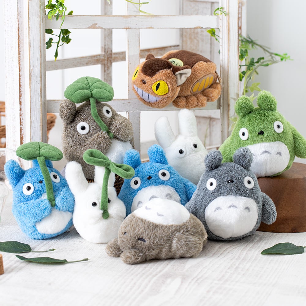 となりのトトロ ふんわりお手玉 中トトロ 葉っぱ持ち | どんぐり共和国