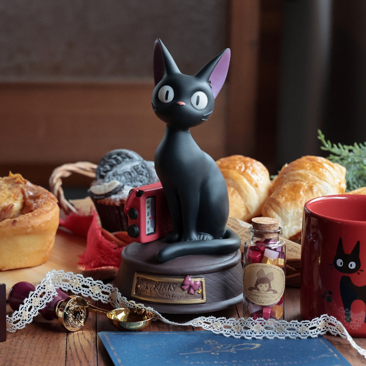 魔女の宅急便 磁器オルゴール ジジとラジオ | どんぐり共和国そらのうえ店