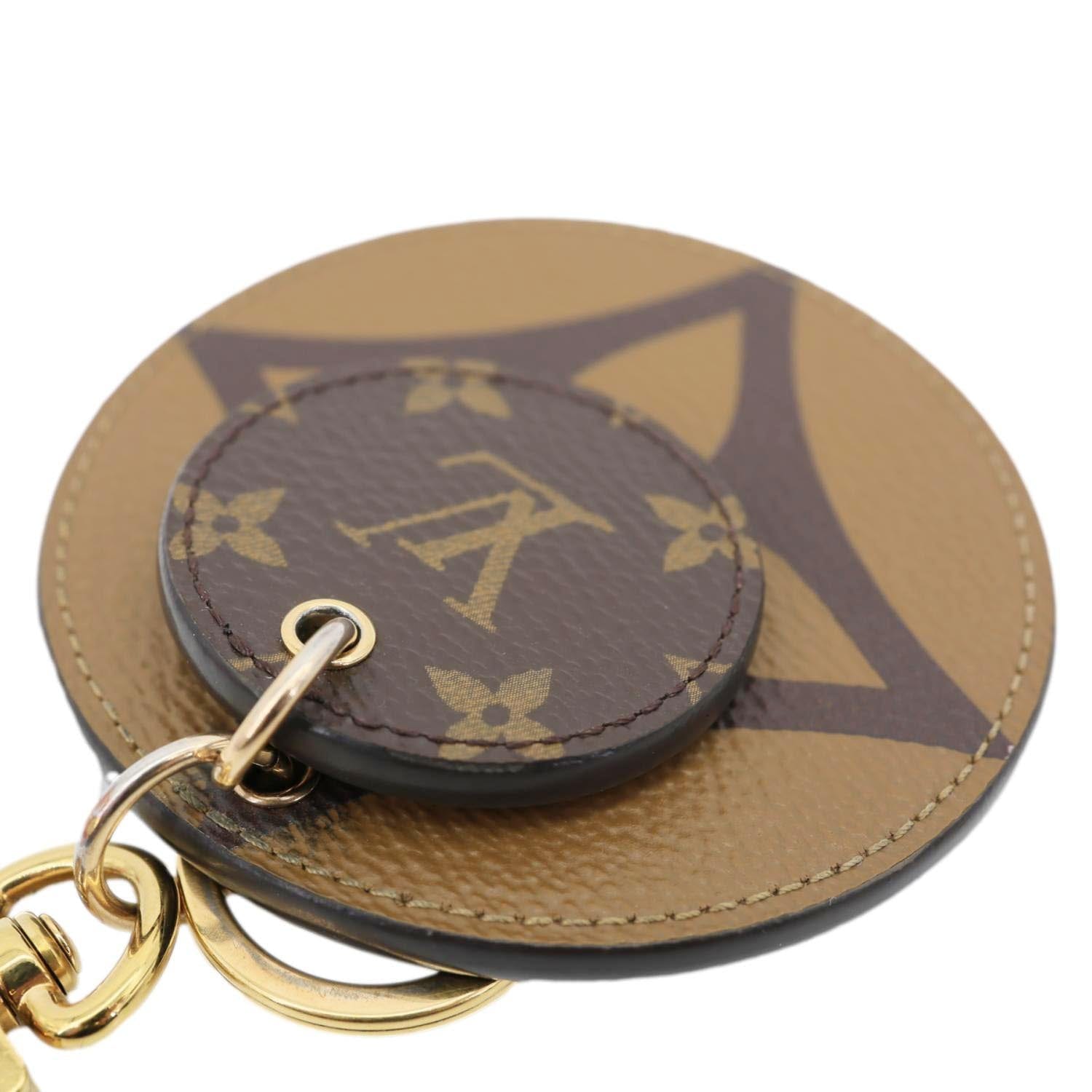 LOUIS VUITTON Reverse Monogram Canvas Round Charm Key Holder Brown