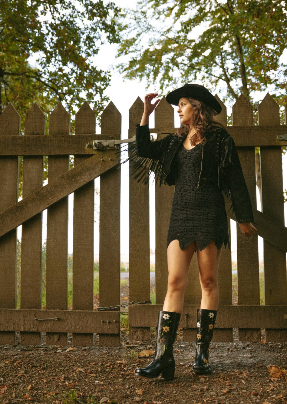 Flower Boots Neutral Black – Dandelie