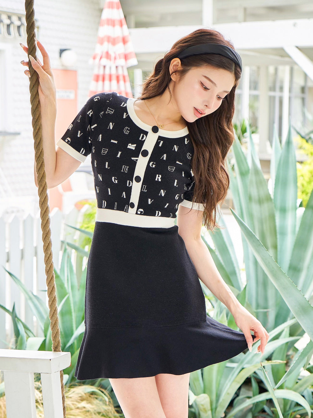 ランダムロゴフレアミニワンピース – Darich (ダーリッチ)