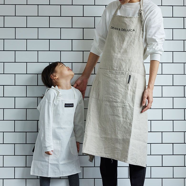 DEAN & DELUCA キッズエプロン ホワイト S | DEAN & DELUCA【公式】