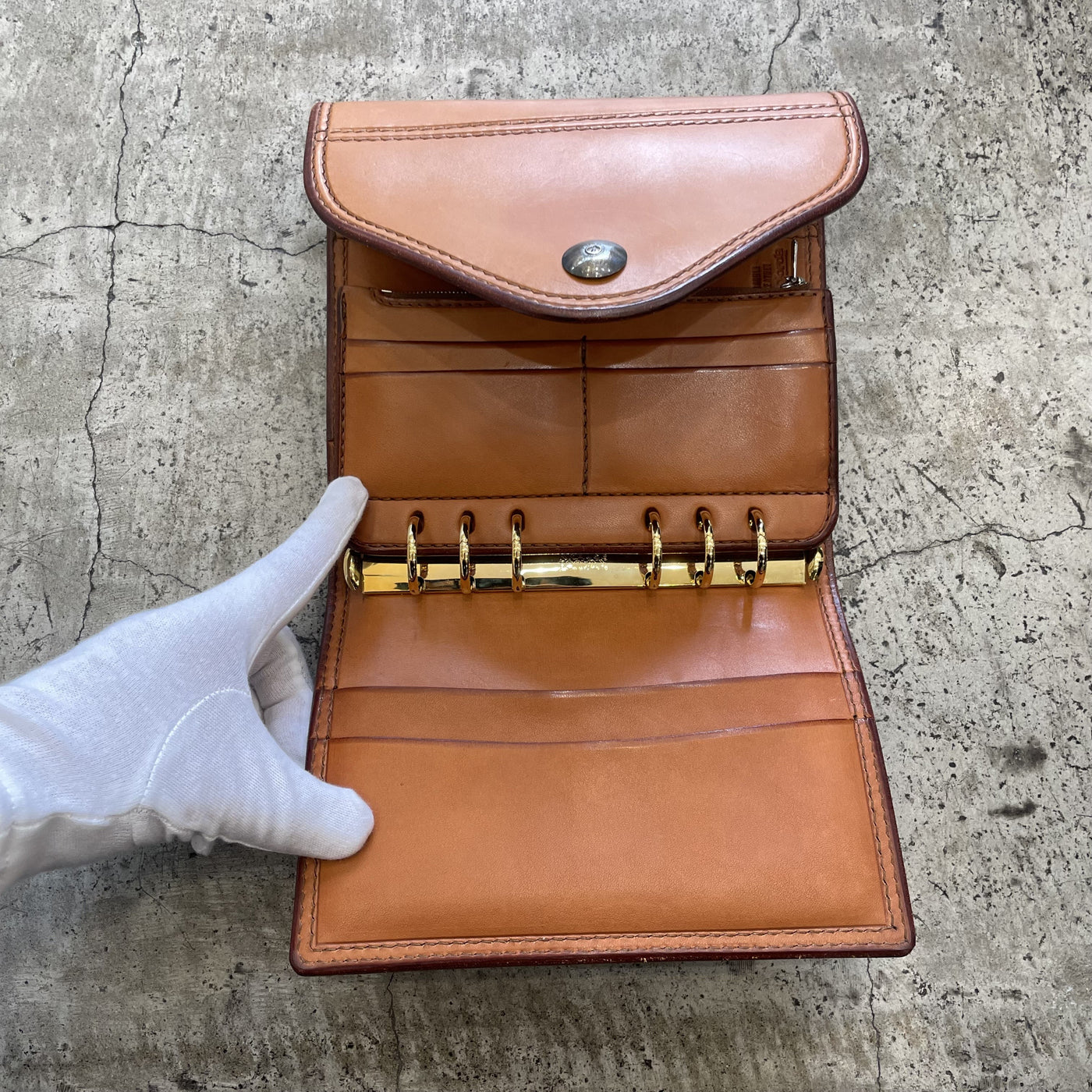 ゴローズ goro's [ほぼ新品]カスタム手帳(大)赤茶 – DELTAone