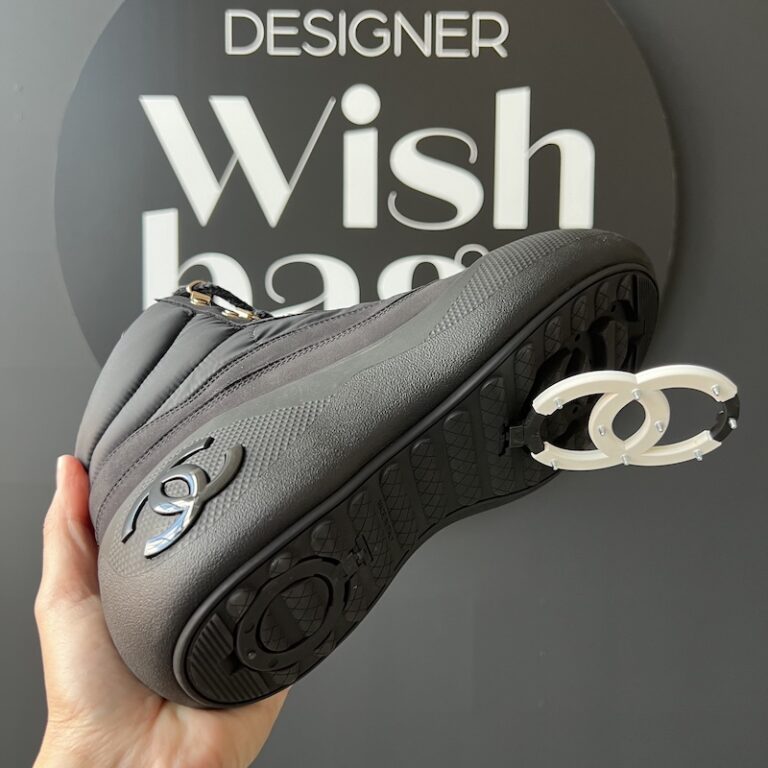 Chanel Winter/Snow Boots with reversible spikes - Designer